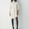 Robe en satin à volants