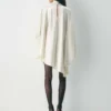 Robe en satin à volants