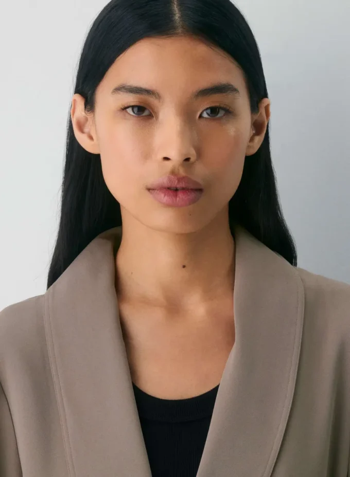 Robe Kahlo – Studio Drape