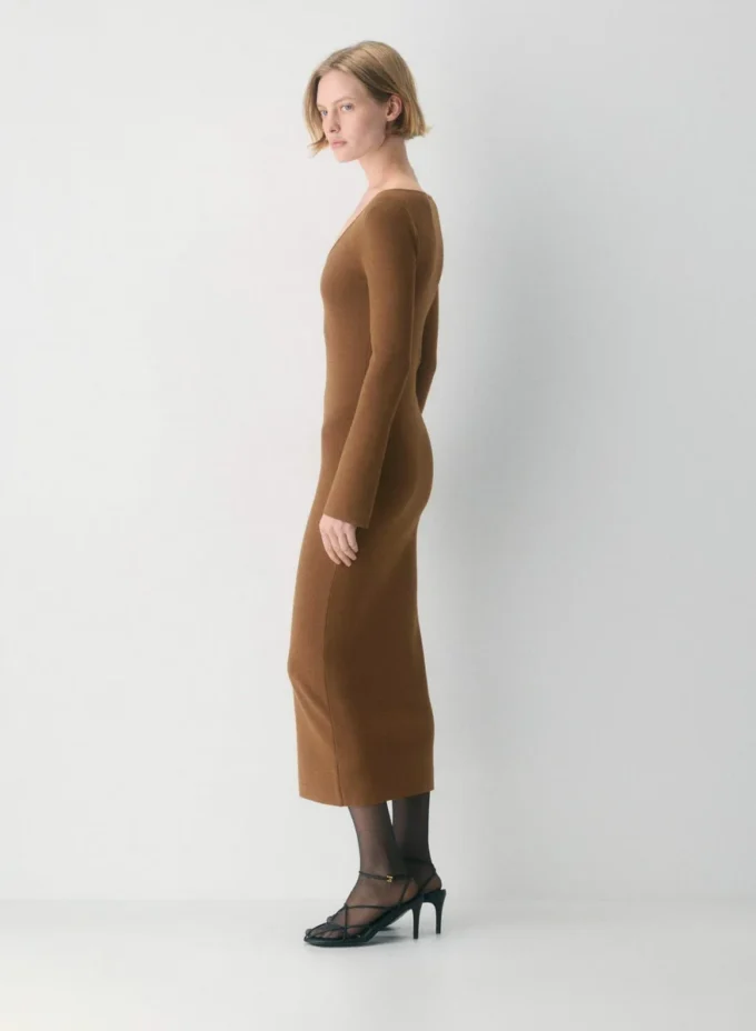 robe Moore
