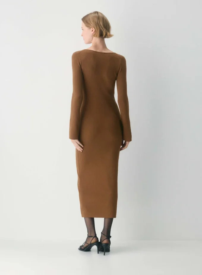 robe Moore