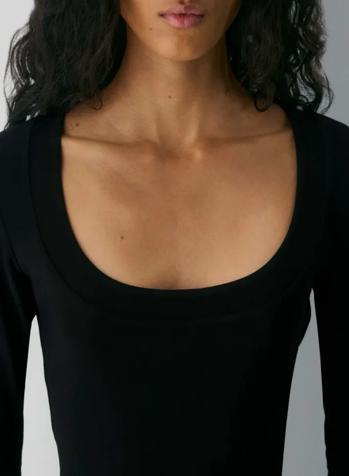 Robe Myrna