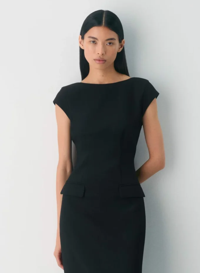 Robe Pedestal