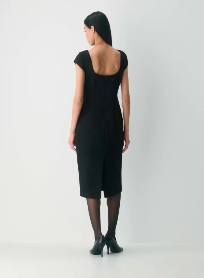 Robe Pedestal