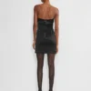 Robe tube en satin chatoyant