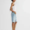 Short baggy Levi&rsquo;s Dad Jort