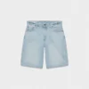Short baggy Levi&rsquo;s Dad Jort