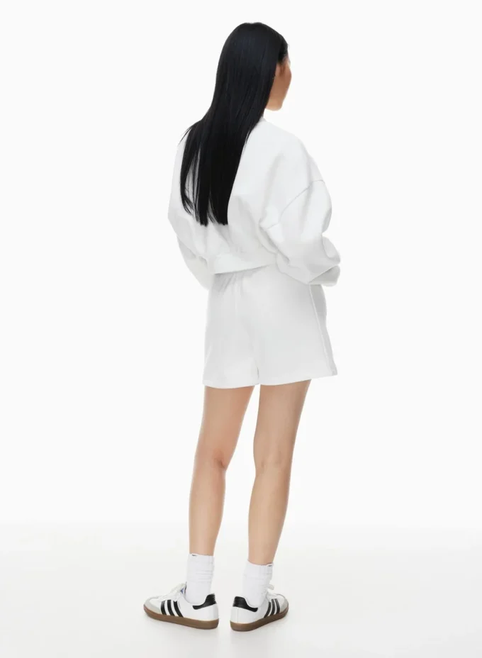 Short boyfriend mi-cuisse en molleton douillet