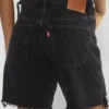 Short en jean Levi&rsquo;s 501 mi-cuisse