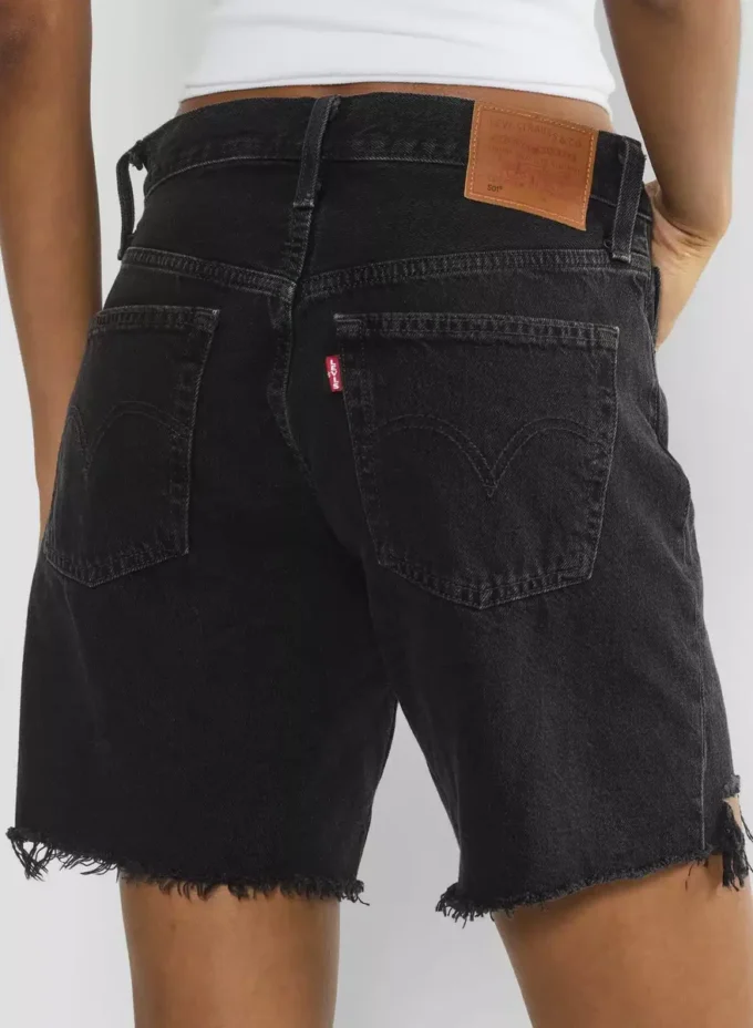 Short en jean Levi&rsquo;s 501 mi-cuisse