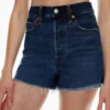Short Levi&rsquo;s Ribcage