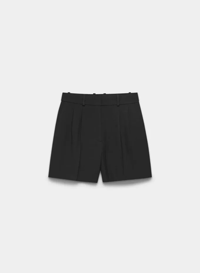 Short plissé mi-cuisse