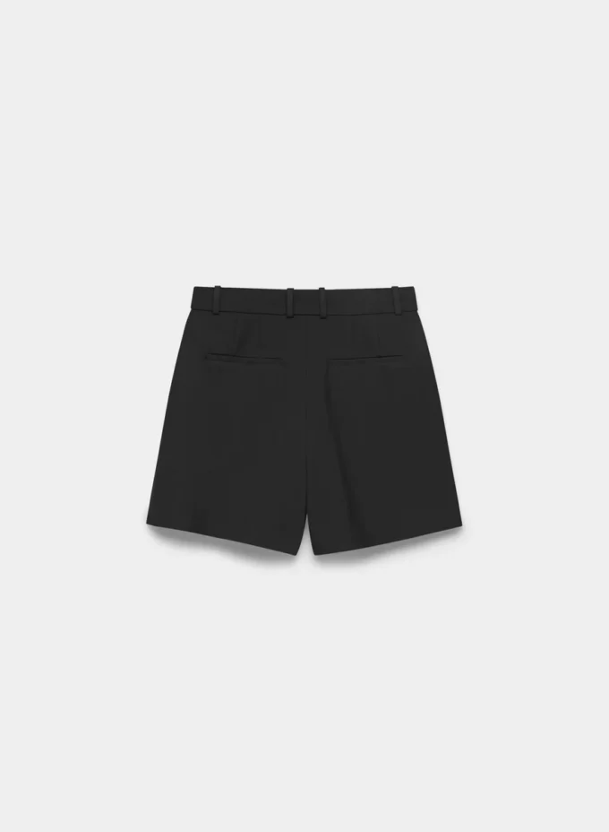 Short plissé mi-cuisse