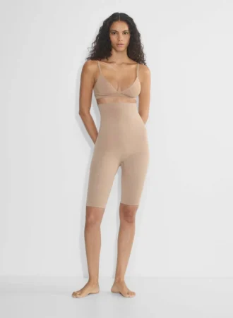 Short sans coutures ShapeEnhance™ à taille très haute
