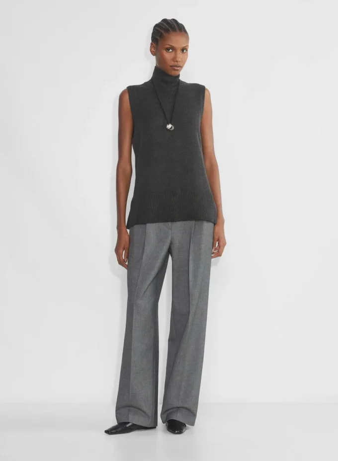 Successor Merino Wool Sleeveless Turtleneck