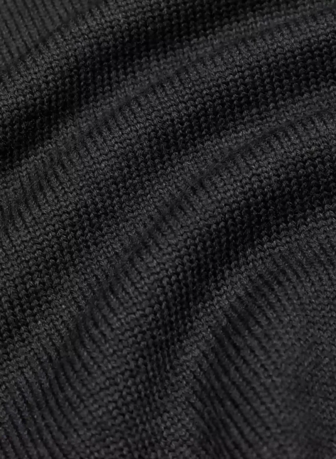 Successor Merino Wool Sleeveless Turtleneck