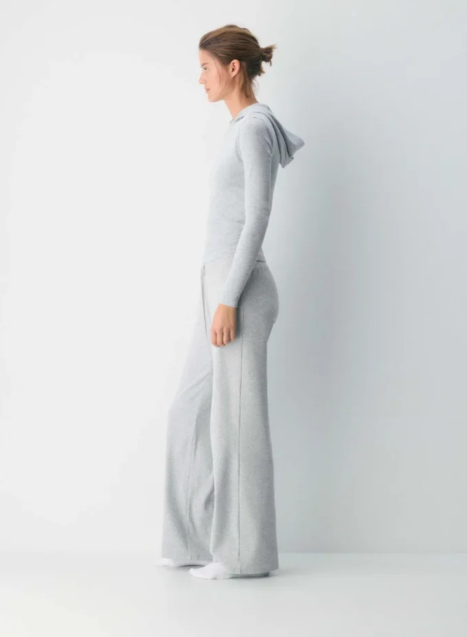 Sweat à capuche en coton côtelé extensible