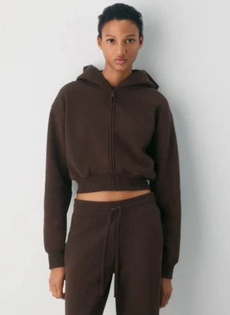 Sweat-shirt à capuche zippé court en molleton douillet