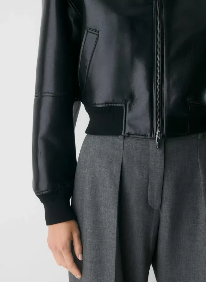 Synergy Bomber – Cuir UnReal