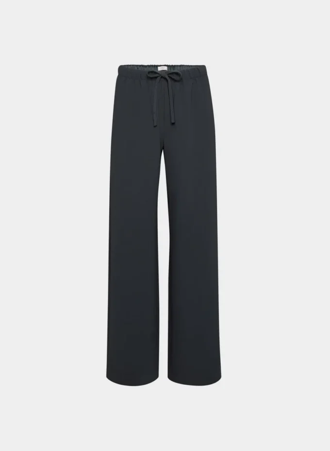 The Lodge Pant™ Curve-Fit – Crepette™